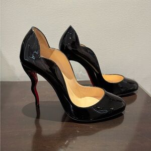 Christian Louboutin Wawy Dolly 100 Patent Pumps